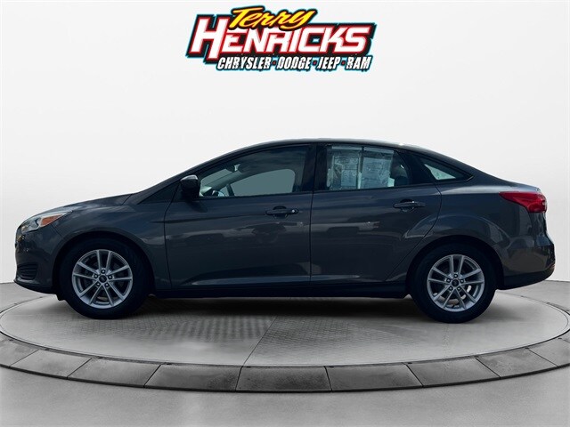 Used 2018 Ford Focus SE with VIN 1FADP3F23JL328686 for sale in Archbold, OH