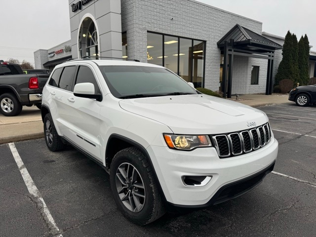 2020 Jeep Grand Cherokee Laredo E photo 3