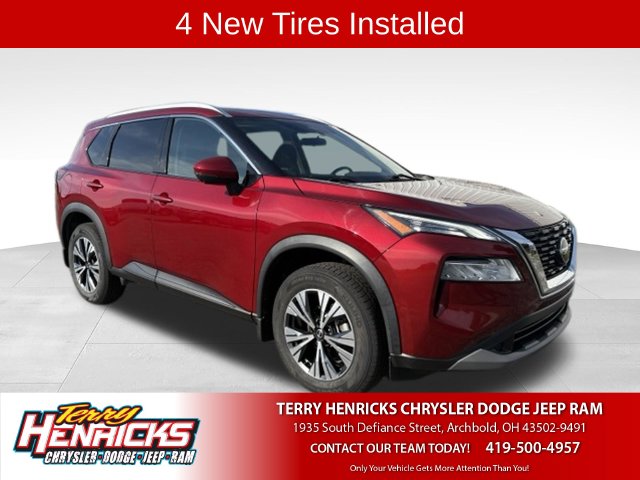Used 2021 Nissan Rogue SV SUV in Archbold, OH