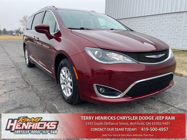 2020 Chrysler Pacifica Touring L