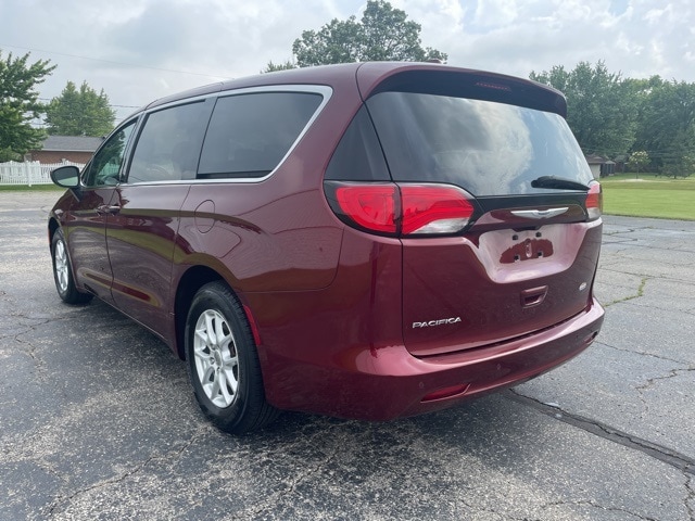 Used 2019 Chrysler Pacifica LX with VIN 2C4RC1CG3KR567695 for sale in Archbold, OH