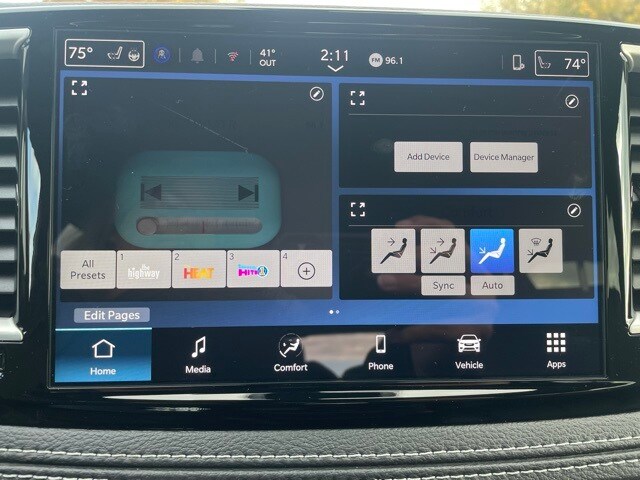 2026 Chrysler Pacifica photo 4