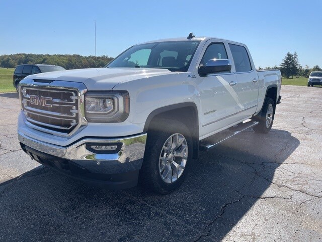 2017 Gmc Sierra 1500 SLT photo 3