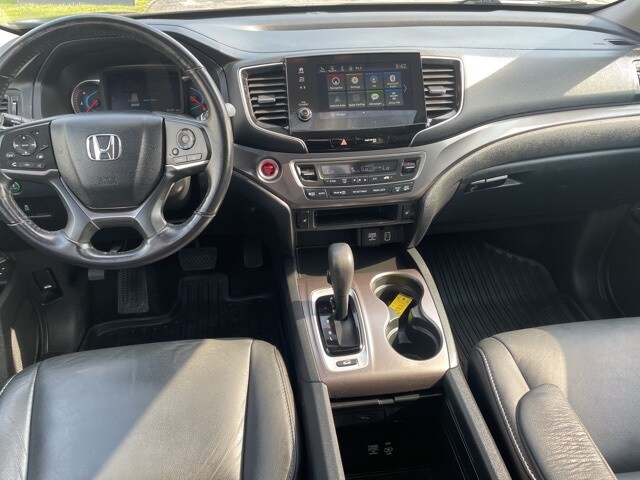 2020 Honda Pilot Black Edition photo 3