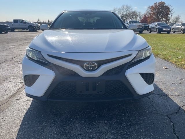 Used 2019 Toyota Camry SE with VIN 4T1B11HK3KU810408 for sale in Archbold, OH