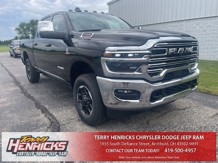 New 2025 Ram 2500 LARAMIE CREW CAB 4X4 6'4 BOX Pickup in Archbold, OH