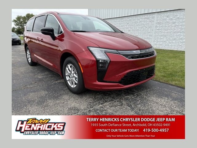 2027 Chrysler Pacifica Select's photo