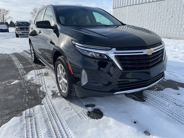 2023 Chevrolet Equinox LT's photo