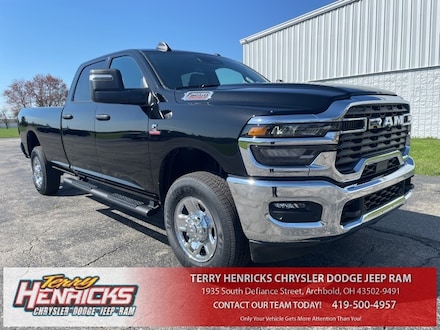 New 2025 Ram 2500 TRADESMAN CREW CAB 4X4 8' BOX Pickup in Archbold, OH