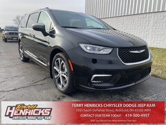 2026 Chrysler Pacifica PINNACLE Passenger Van