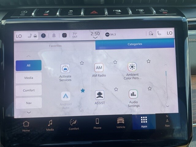 2024 Jeep Grand Cherokee Summit photo 3