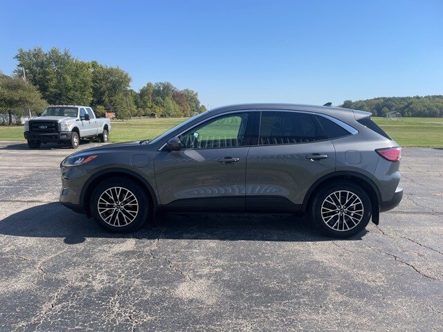 2022 Ford Escape Plug-In Hybrid SEL photo 4