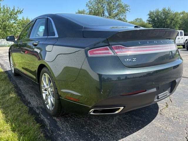 Vehicle Image 2