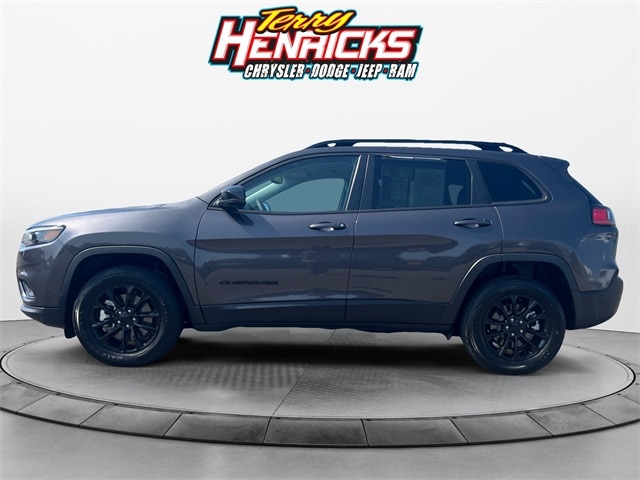 Used 2023 Jeep Cherokee Altitude Lux with VIN 1C4PJMMB7PD112506 for sale in Archbold, OH