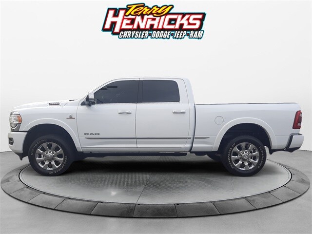 Used 2022 RAM Ram 2500 Pickup Laramie Limited with VIN 3C6UR5SL6NG105809 for sale in Archbold, OH