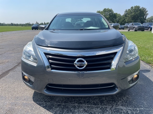 Used 2014 Nissan Altima S with VIN 1N4AL3APXEN255439 for sale in Archbold, OH