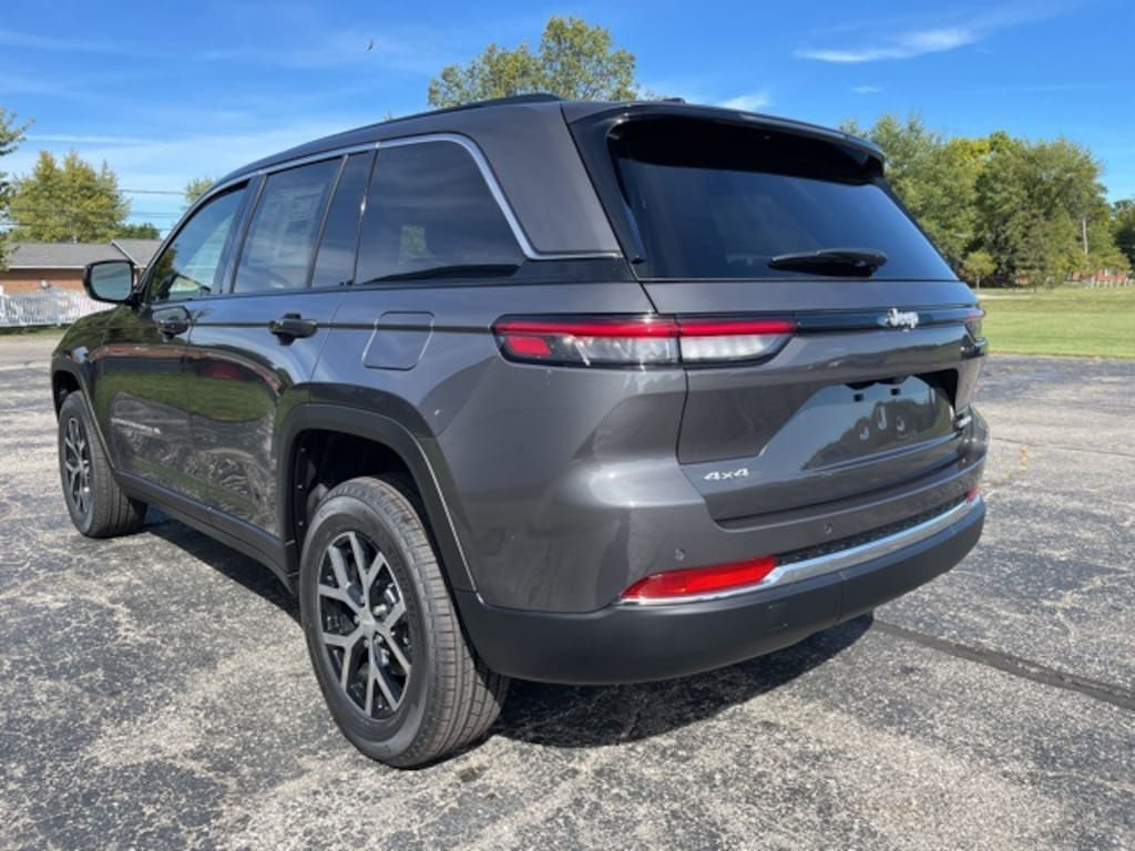New 2025 Jeep Grand Cherokee LIMITED 4X4 Sport Utility
