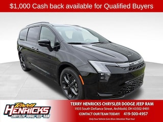 New 2027 Chrysler Pacifica LIMITED Passenger Van in Archbold, OH