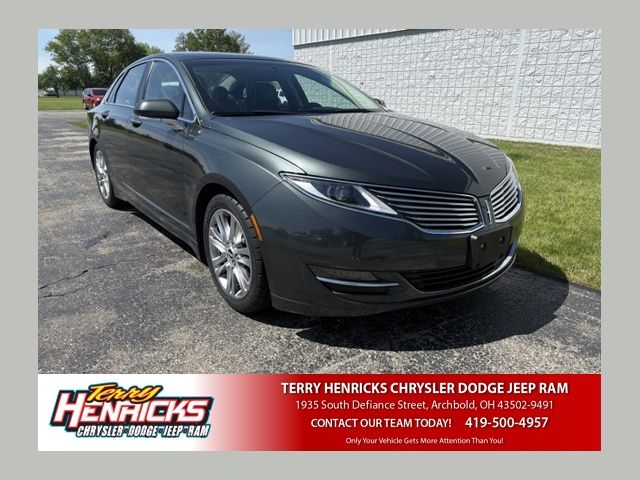 2016 Lincoln MKZ Front Wheel Drive's photo