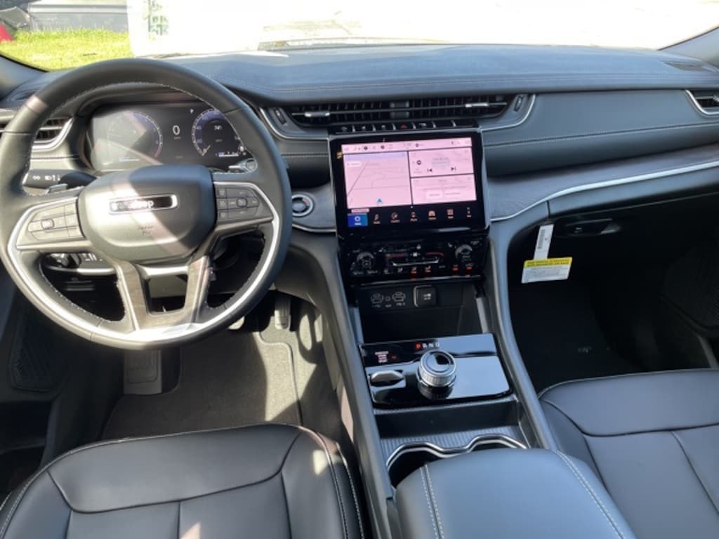 New 2025 Jeep Grand Cherokee LIMITED 4X4 Sport Utility