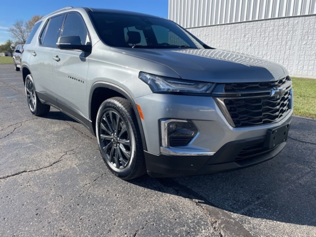 Used 2023 Chevrolet Traverse RS SUV