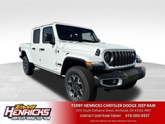 2026 Jeep Gladiator SAHARA 4X4 Pickup