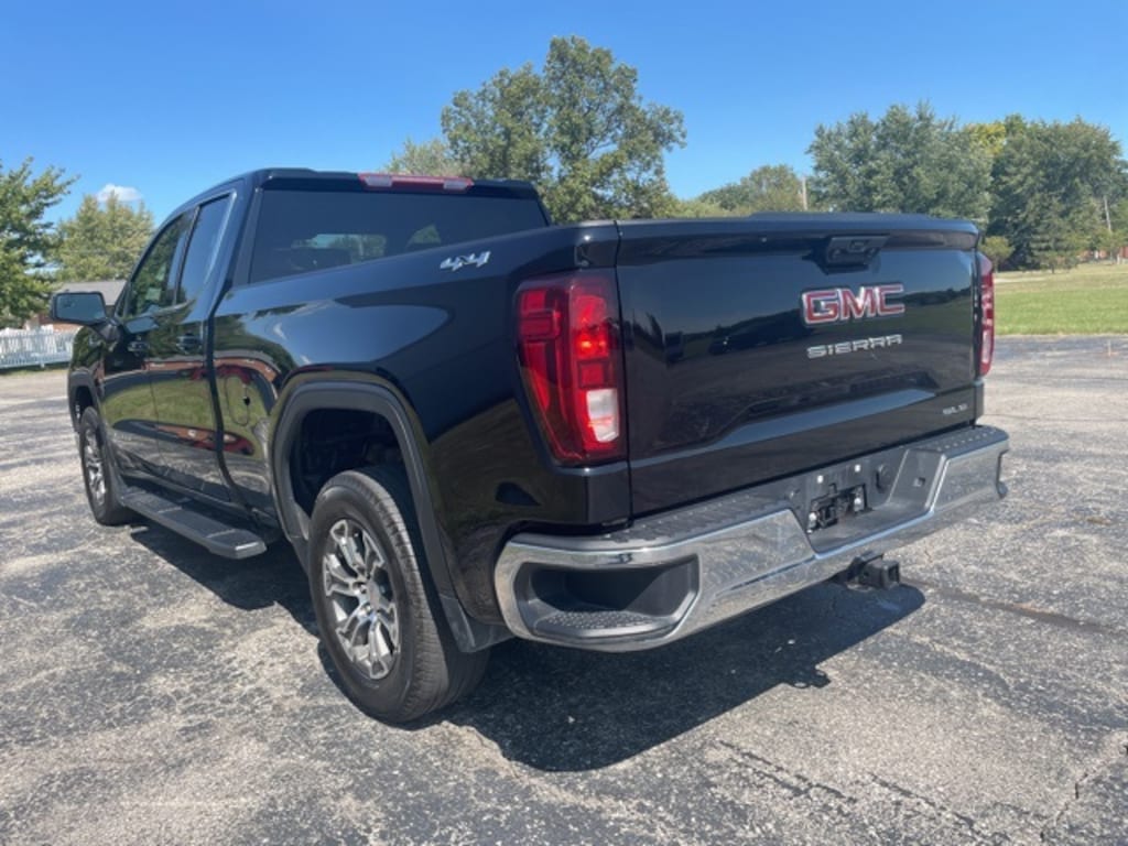 Used 2022 GMC Sierra 1500 SLE Truck