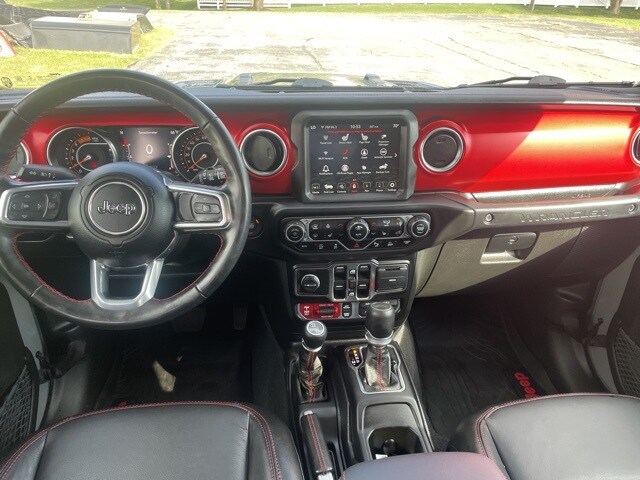 2023 Jeep Wrangler Rubicon photo 3