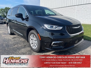 2025 Chrysler Pacifica SELECT Passenger Van in Archbold, OH