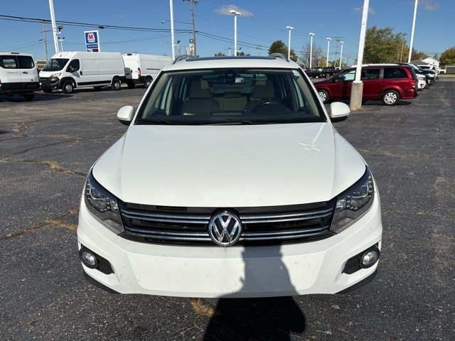 Used 2016 Volkswagen Tiguan SE with VIN WVGBV7AX9GW601621 for sale in Archbold, OH