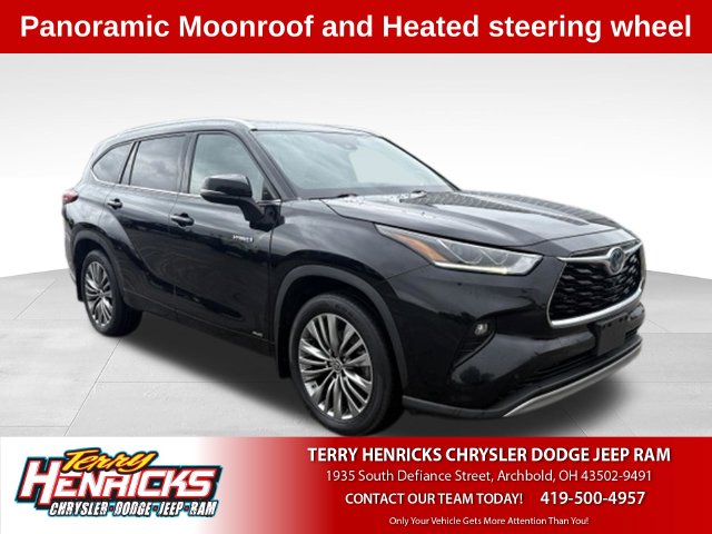 Used 2020 Toyota Highlander Hybrid Platinum SUV in Archbold, OH