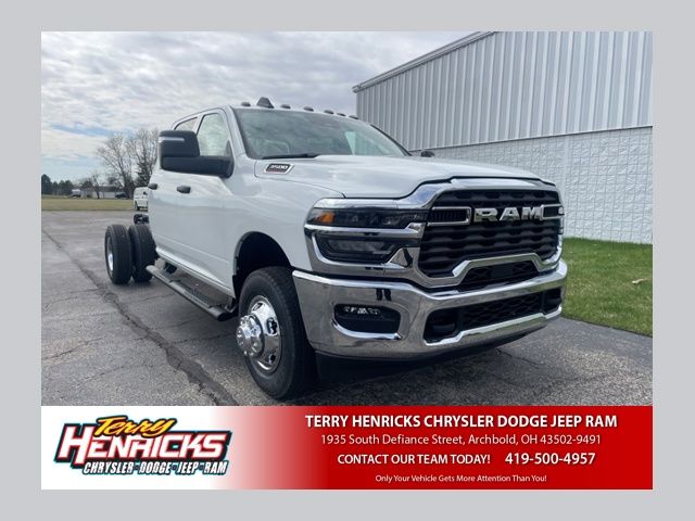 2026 RAM 3500 Tradesman 4X4 Crew Cab's photo