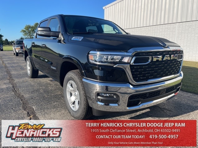 2025 Ram 1500 BIG HORN CREW CAB 4X4 5'7 BOX