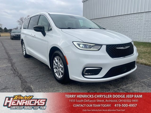 2024 Chrysler Pacifica