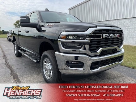 2026 Ram 2500 TRADESMAN CREW CAB 4X4 6'4 BOX Pickup