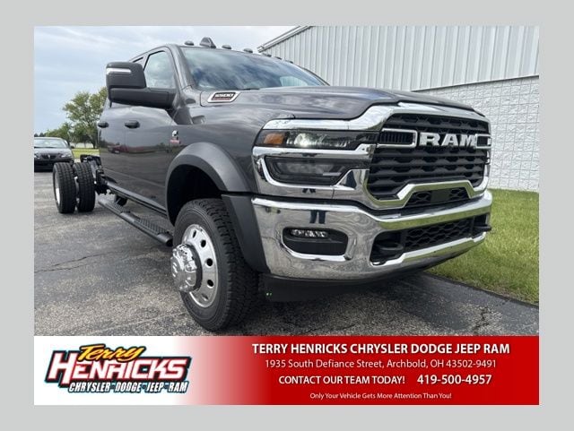 2026 RAM 5500 Big Horn 4X4 Crew Cab DRW 197" WB's photo