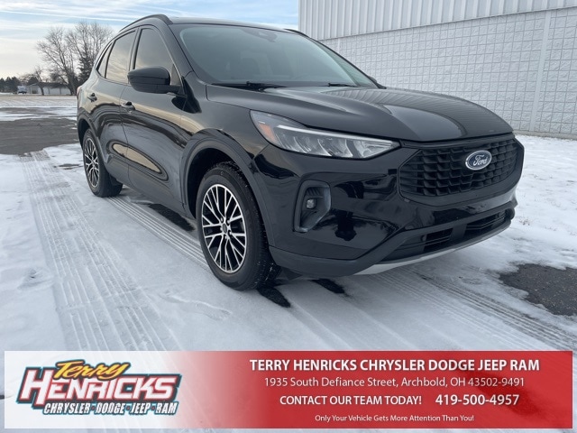 2023 Ford Escape PHEV's photo