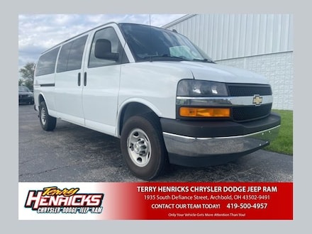 2023 Chevrolet Express 3500 LT Minivan/Van