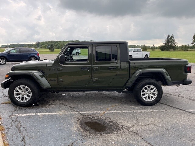 Used 2023 Jeep Gladiator Sport S with VIN 1C6HJTAG6PL558772 for sale in Archbold, OH