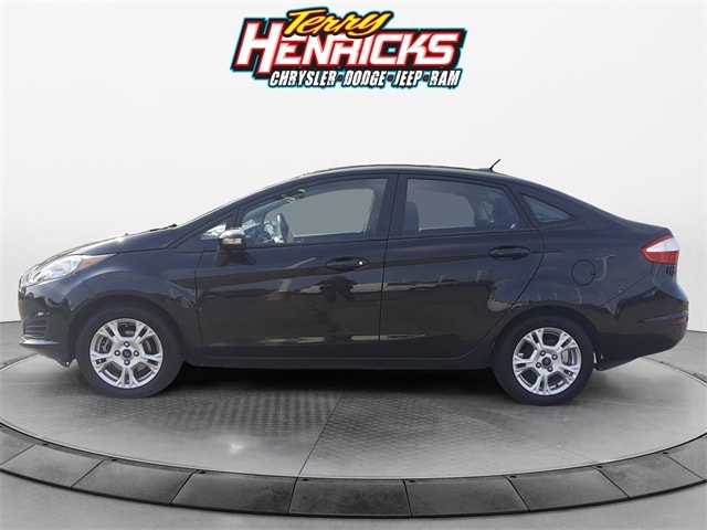 Used 2015 Ford Fiesta SE with VIN 3FADP4BJ7FM163749 for sale in Archbold, OH