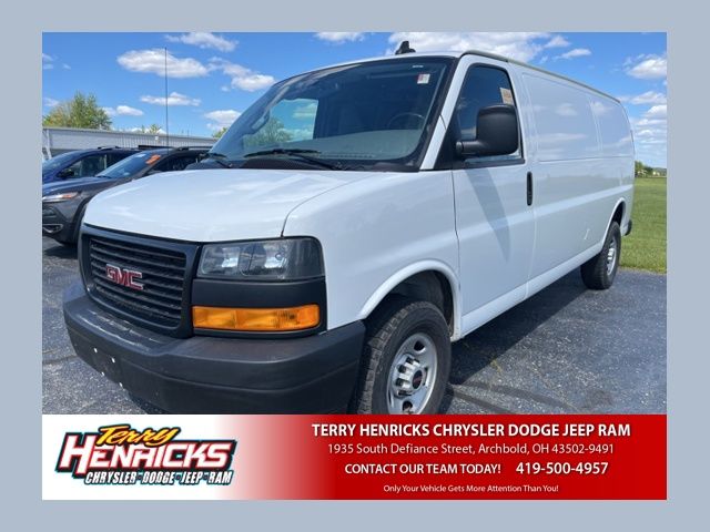 2023 GMC Savana's photo