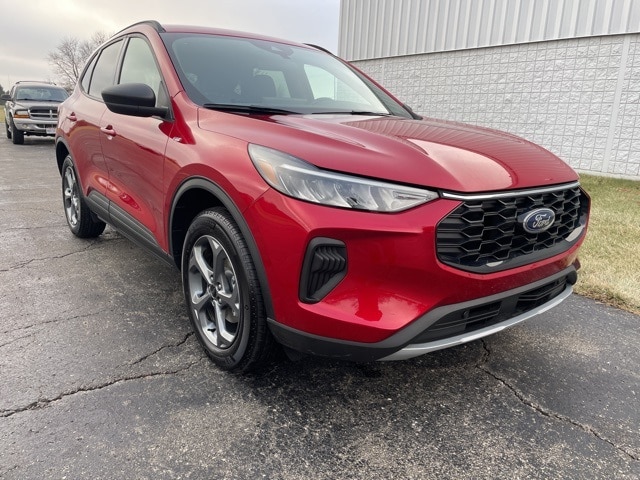 2025 Ford Escape ST-Line's photo