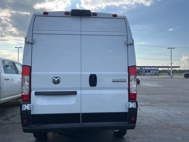 2025 Ram ProMaster 2500 Cargo Van photo 2