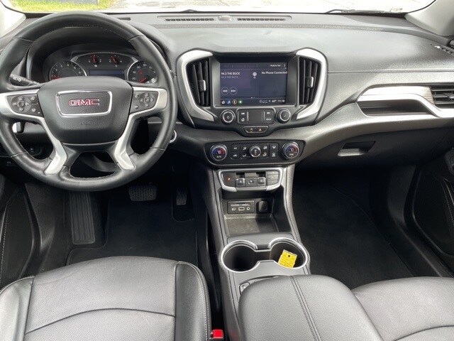 2024 Gmc Terrain SLT photo 3