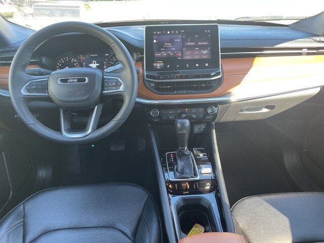 2024 Jeep Compass Limited photo 3