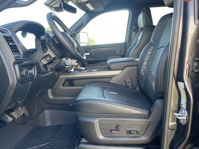 2026 RAM 2500 Rebel - Photo 8