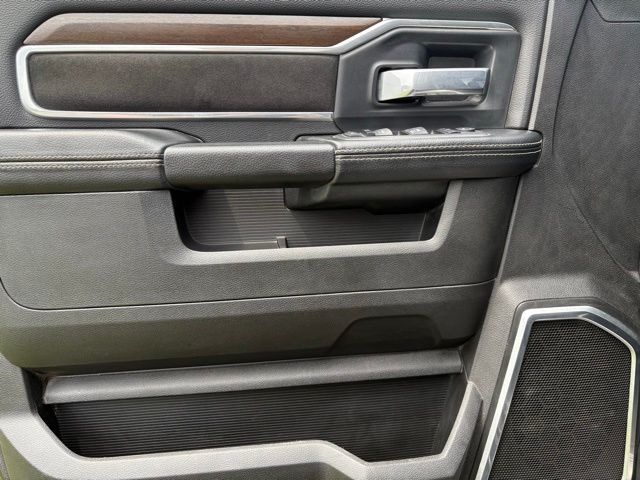 2022 RAM Ram 3500 Pickup Laramie - Photo 20