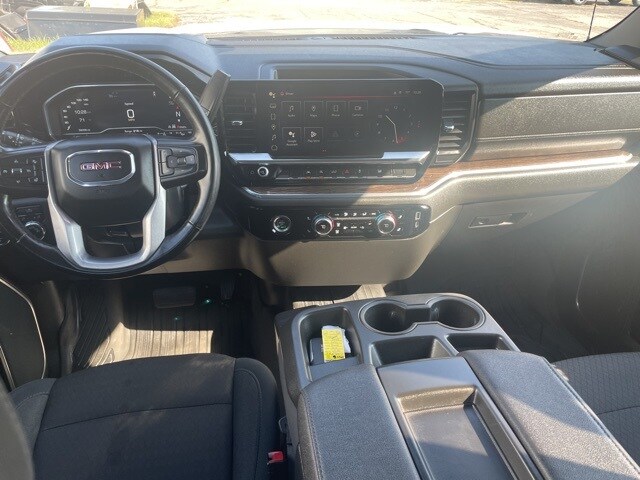 2023 Gmc Sierra 1500 SLE photo 2