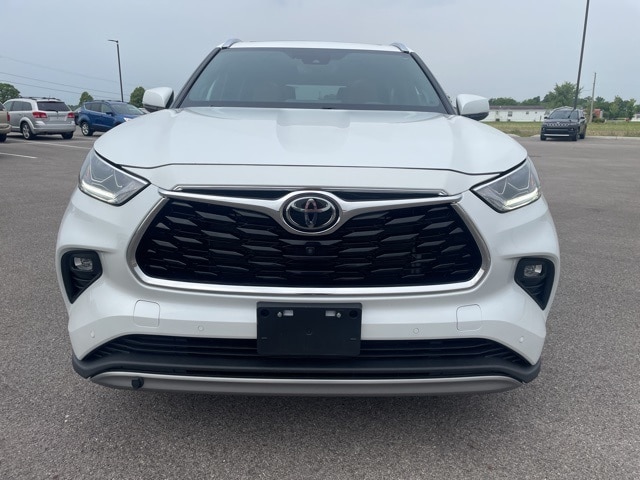 Used 2022 Toyota Highlander Limited with VIN 5TDFZRBH3NS208918 for sale in Archbold, OH