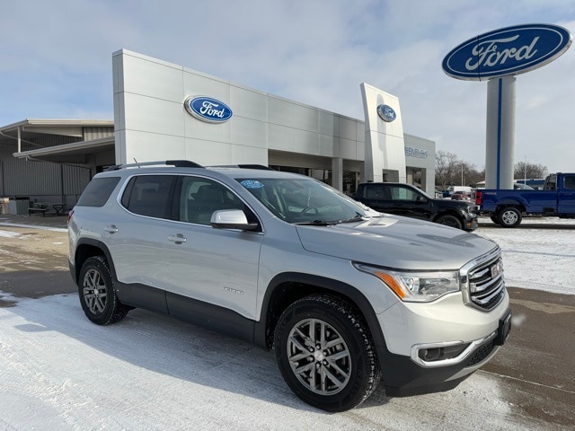 2019 GMC Acadia SLT-1's photo